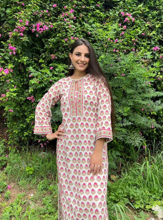 Heritage Jungle-Inspired Printed Long Ethnic Kurti Gown for Elegant Daily Wear